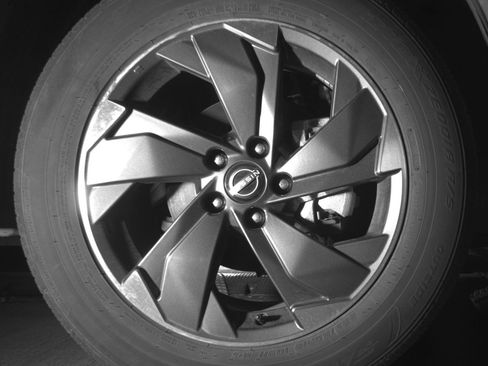 Used 2025 Nissan Rogue SV image 13