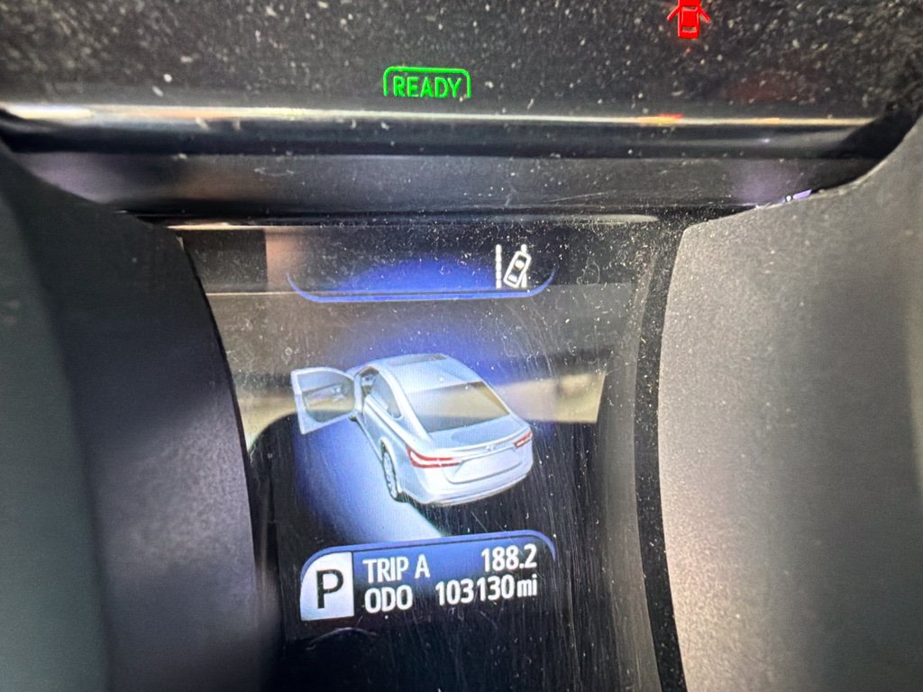 Certified 2017 Toyota Avalon Limited FWD image 4