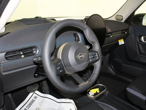Used 2025 MINI Cooper S image 4