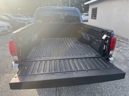 Used 2019 Toyota Tacoma SR5 RWD image 19