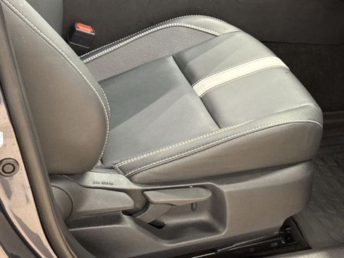 Used 2026 Toyota Camry SE w/ Convenience Package FWD image 32