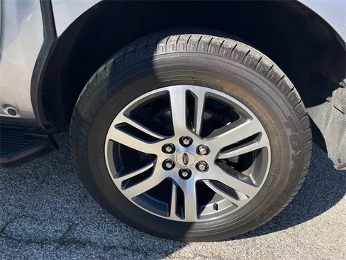 Used 2023 Ford Expedition Max Limited image 26