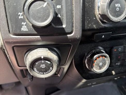 Used 2016 Ford F150 XLT w/ Equipment Group 302A Luxury AWD/4WD image 15
