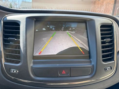 Used 2015 Chrysler 200 C w/ Navigation & Sound Group I image 10