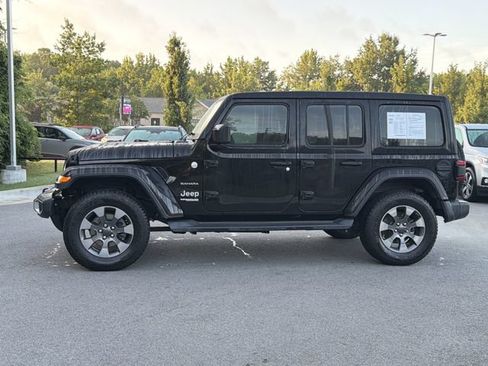 Used 2019 Jeep Wrangler Unlimited Sahara AWD/4WD image 6