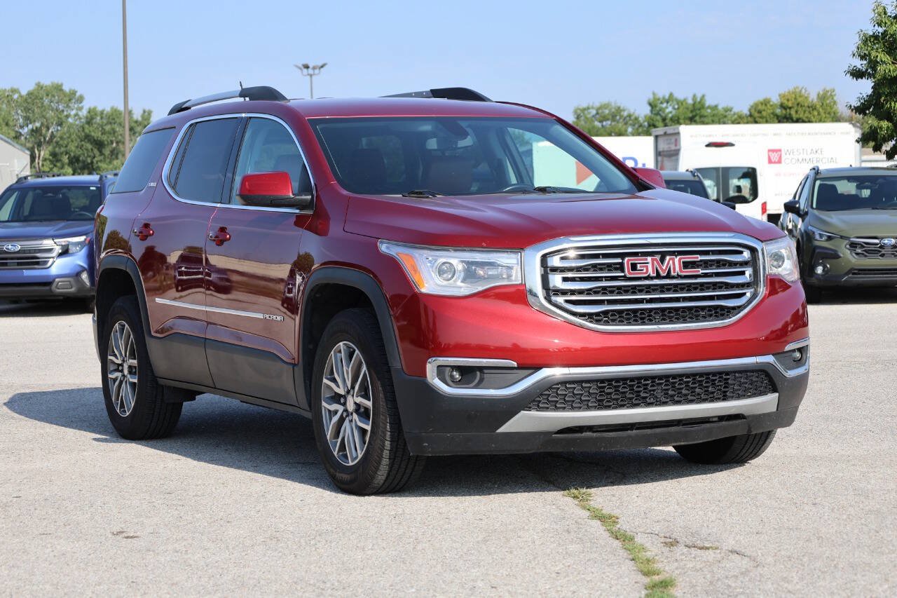 Used 2019 GMC Acadia SLE w/ Driver Alert Package I FWD image 4
