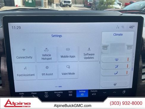 Used 2024 Ford Expedition Limited image 17