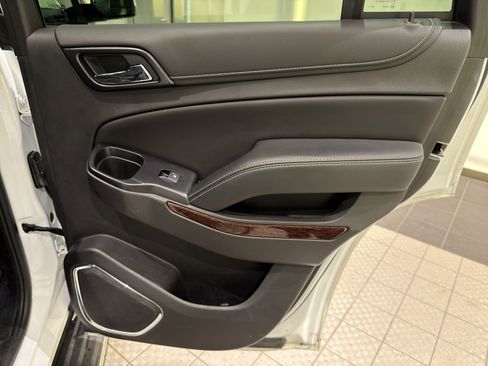 Used 2019 GMC Yukon SLT image 24