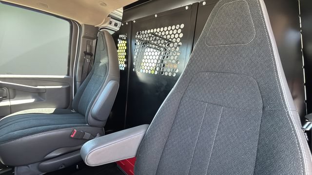 Used 2025 GMC Savana 2500 w/ Driver Convenience Package RWD image 24