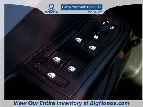 Used 2023 Volkswagen Taos SE FWD image 22