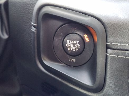 Used 2024 Jeep Wrangler Unlimited Rubicon image 27