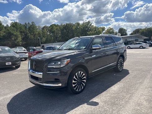 Used 2024 Lincoln Navigator Black Label image 5