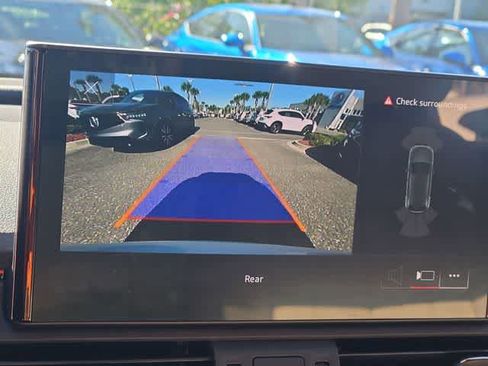 Used 2022 Audi Q5 2.0T Premium w/ Convenience Package AWD/4WD image 30