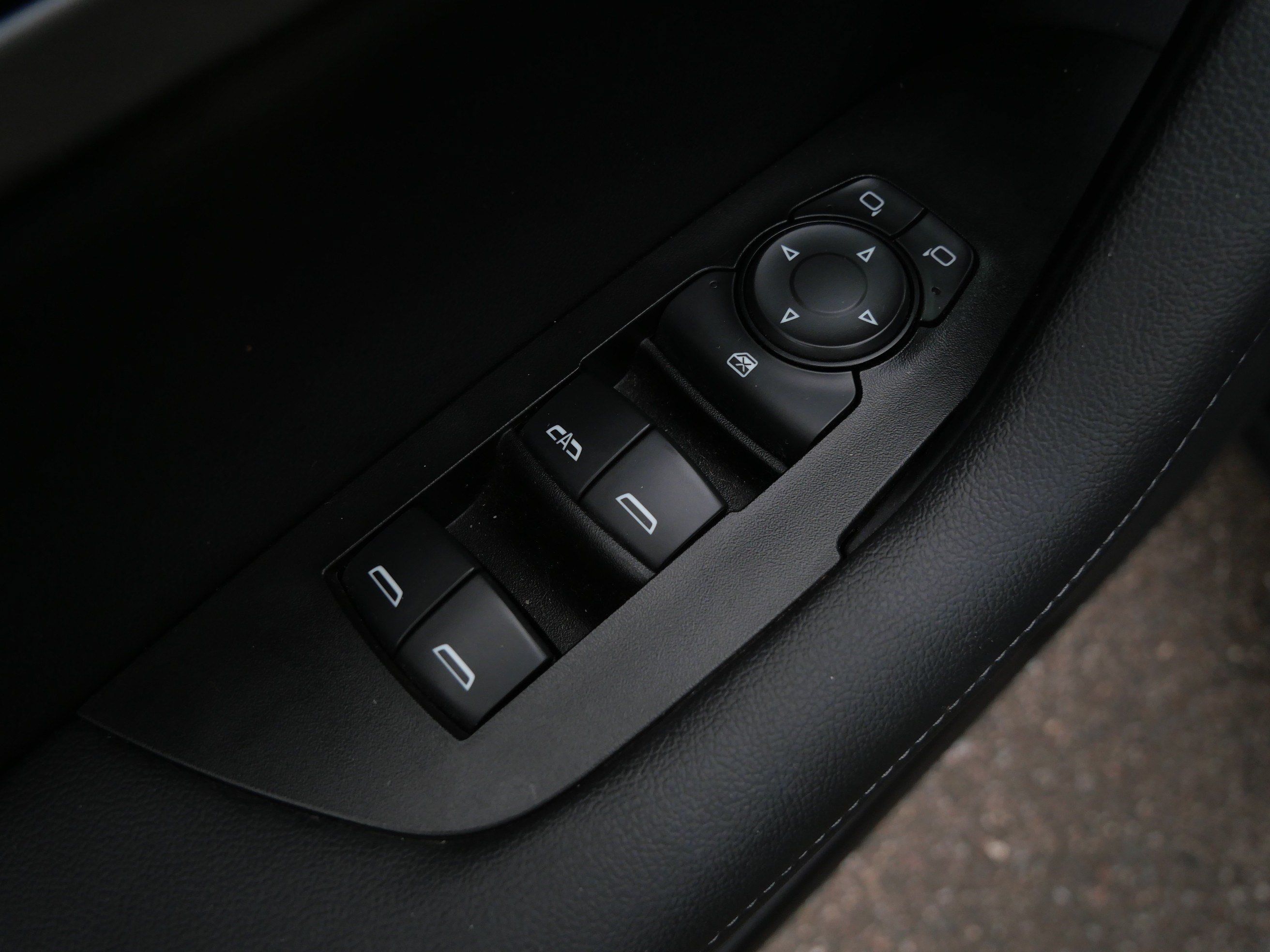 Used 2019 Chevrolet Blazer LT AWD/4WD image 21