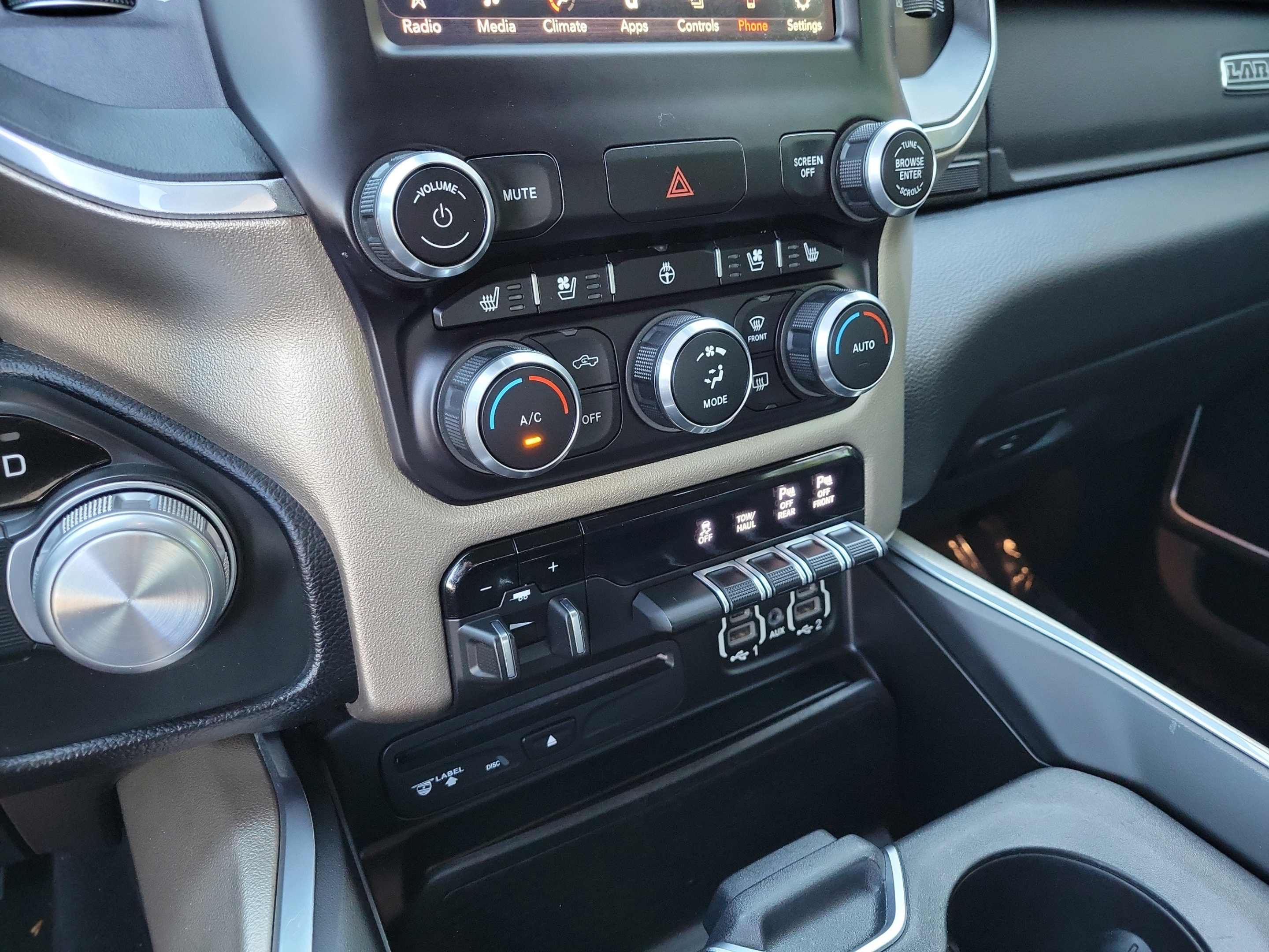 Used 2019 RAM 1500 Laramie RWD image 21