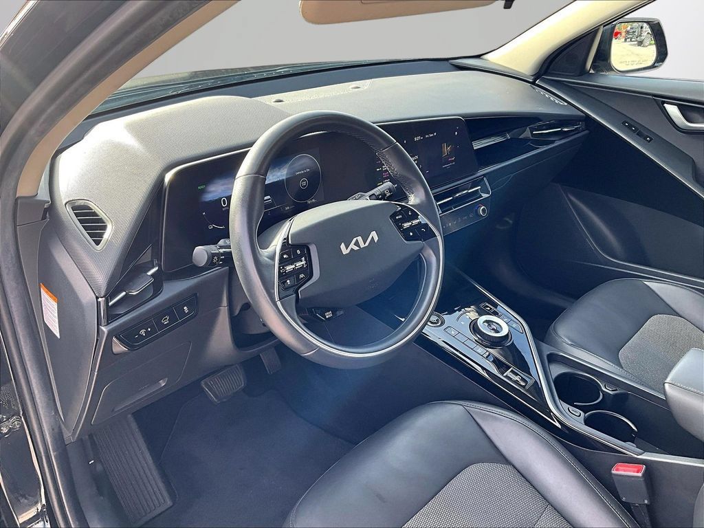 Used 2023 Kia Niro Wind FWD image 15