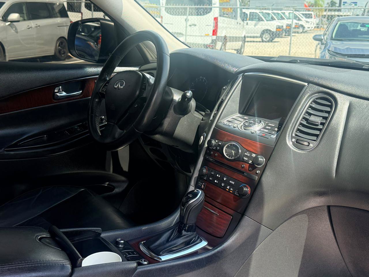 Used 2017 INFINITI QX50 AWD w/ Premium Plus Package image 24