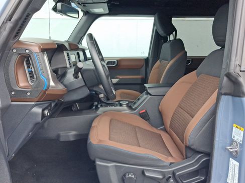Used 2023 Ford Bronco Outer Banks AWD/4WD image 5