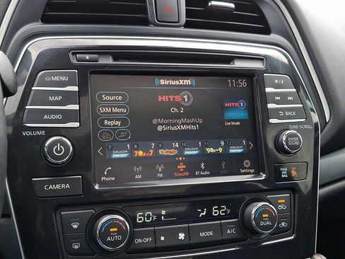 Used 2023 Nissan Maxima SR w/ Sport Mat Group FWD image 27