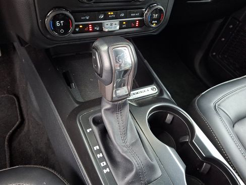 Used 2025 Ford Bronco Outer Banks AWD/4WD image 15