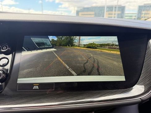 Used 2022 Buick Envision Preferred FWD image 19