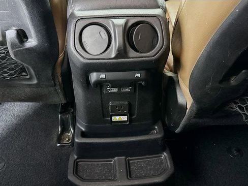 Used 2021 Jeep Wrangler Unlimited Rubicon AWD/4WD image 27