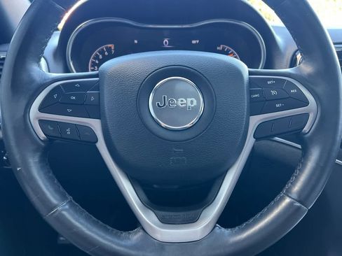 Used 2019 Jeep Grand Cherokee Limited w/ Luxury Group II image 26