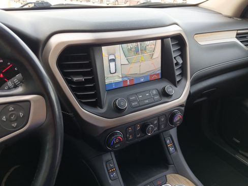 Used 2019 GMC Acadia Denali w/ Technology Package AWD/4WD image 14
