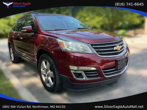 Used 2016 Chevrolet Traverse LTZ AWD/4WD image 3