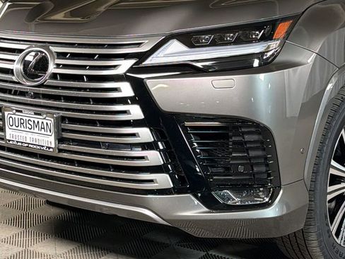 New 2026 Lexus LX 700h Luxury image 3