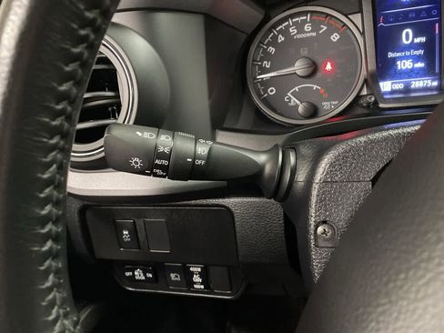 Used 2021 Toyota Tacoma TRD Off-Road w/ TRD Premium Off Road Package image 18