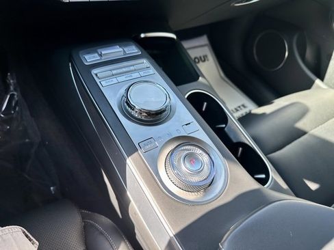 Used 2024 Genesis GV70 2.5T w/ Select Package image 33