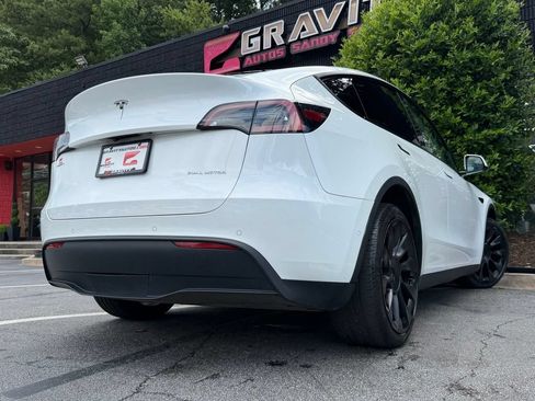 Used 2022 Tesla Model Y Long Range AWD/4WD image 13