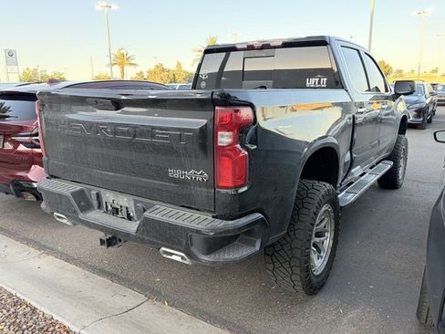 Used 2021 Chevrolet Silverado 1500 High Country w/ Technology Package AWD/4WD image 5