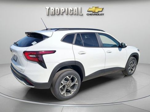 New 2026 Chevrolet Trax LT image 5