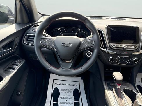 Used 2023 Chevrolet Equinox RS AWD/4WD image 21