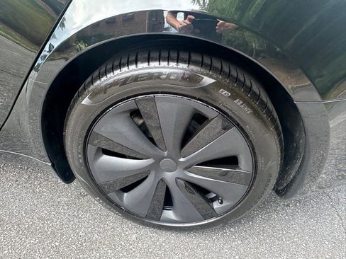 Used 2021 Tesla Model S Long Range image 10