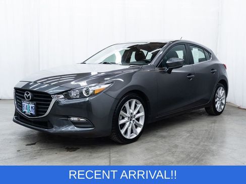 Used 2017 MAZDA MAZDA3 Touring image 3