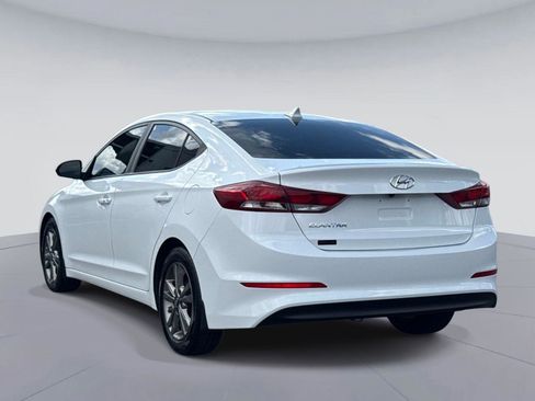 Used 2017 Hyundai Elantra SE w/ SE A/T Tech Package 03 FWD image 5