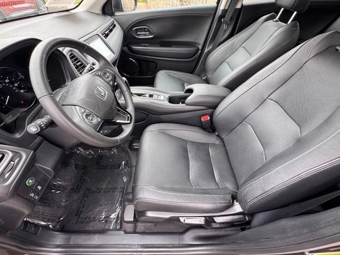 Used 2021 Honda HR-V EX-L image 17