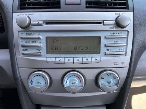 Used 2009 Toyota Camry FWD image 22