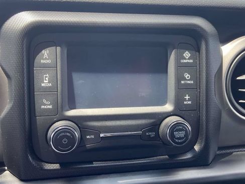Used 2020 Jeep Wrangler Sport AWD/4WD image 21