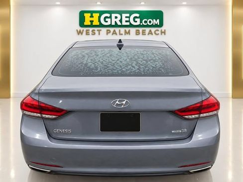 Used 2016 Hyundai Genesis 3.8 AWD/4WD image 8