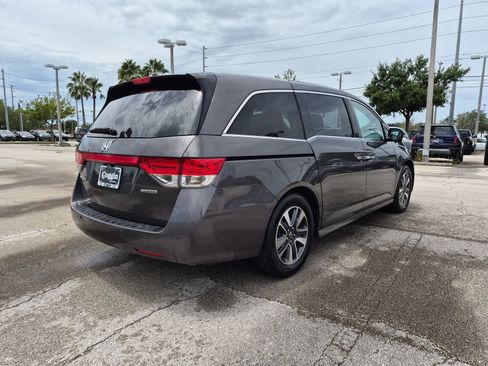 Used 2016 Honda Odyssey Touring Elite image 6