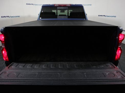 Used 2025 Chevrolet Silverado 2500 LT w/ Safety Package AWD/4WD image 8