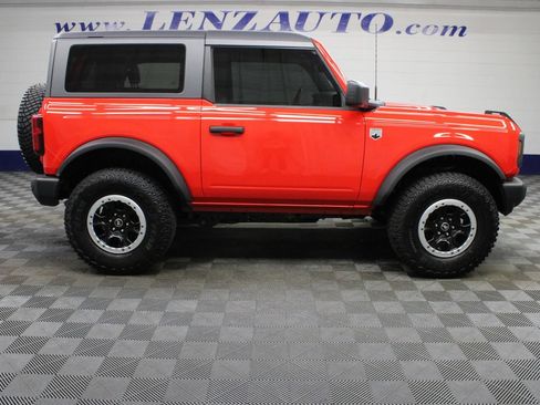 Used 2024 Ford Bronco Big Bend w/ Sasquatch Package AWD/4WD image 2