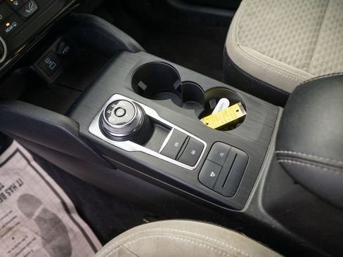 Used 2022 Ford Escape SE image 23