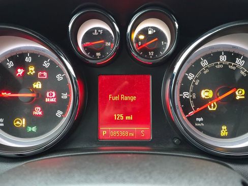 Used 2019 Buick Cascada Premium image 25