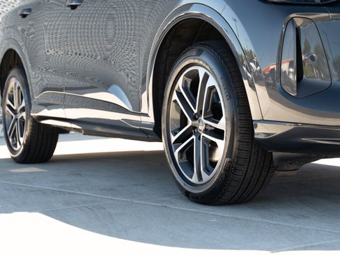 Certified 2025 Audi Q5 Premium w/ Premium Plus AWD/4WD image 33