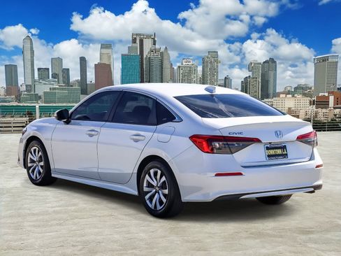 Used 2022 Honda Civic LX image 6